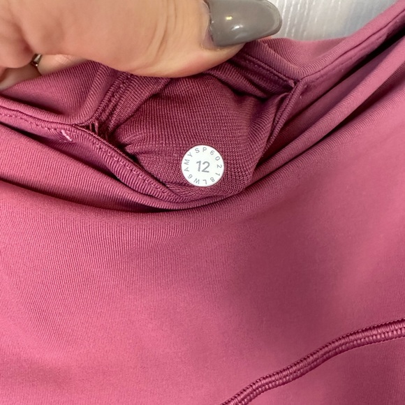 Lululemon All The Right Places Crop II *23" Moss Rose sz. 12 - Picture 8 of 8